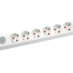 Колодка з вимикачем 6 розеток Viko Multi-Let 90118600